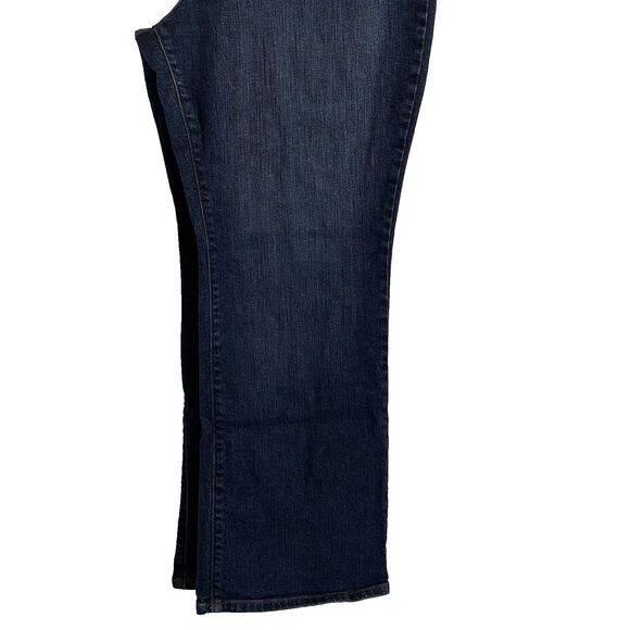 NEW Lands' End Women’s Sz 16W Original Fit Bootleg Jeans (37X30) Stretch Denim - Picture 3 of 15